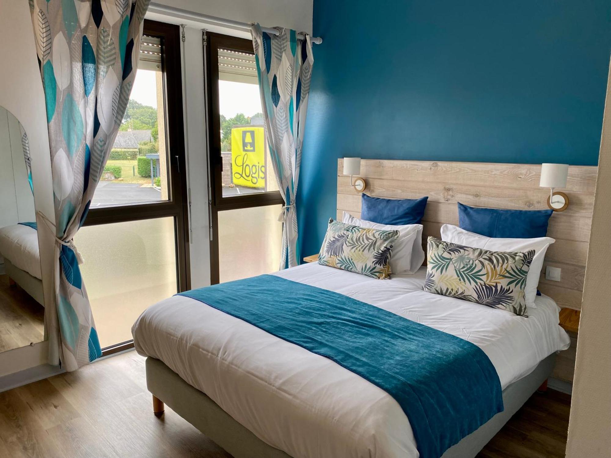 Logis Hotel Restaurant L'Oree Des Bois La Breille-les-Pins ภายนอก รูปภาพ