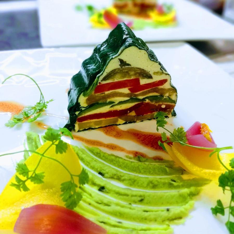 Logis Hotel Restaurant L'Oree Des Bois La Breille-les-Pins ภายนอก รูปภาพ